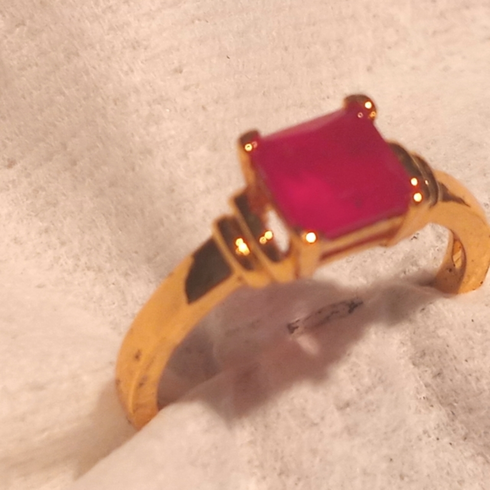 Individual Ruby Centered Ring. - image 5